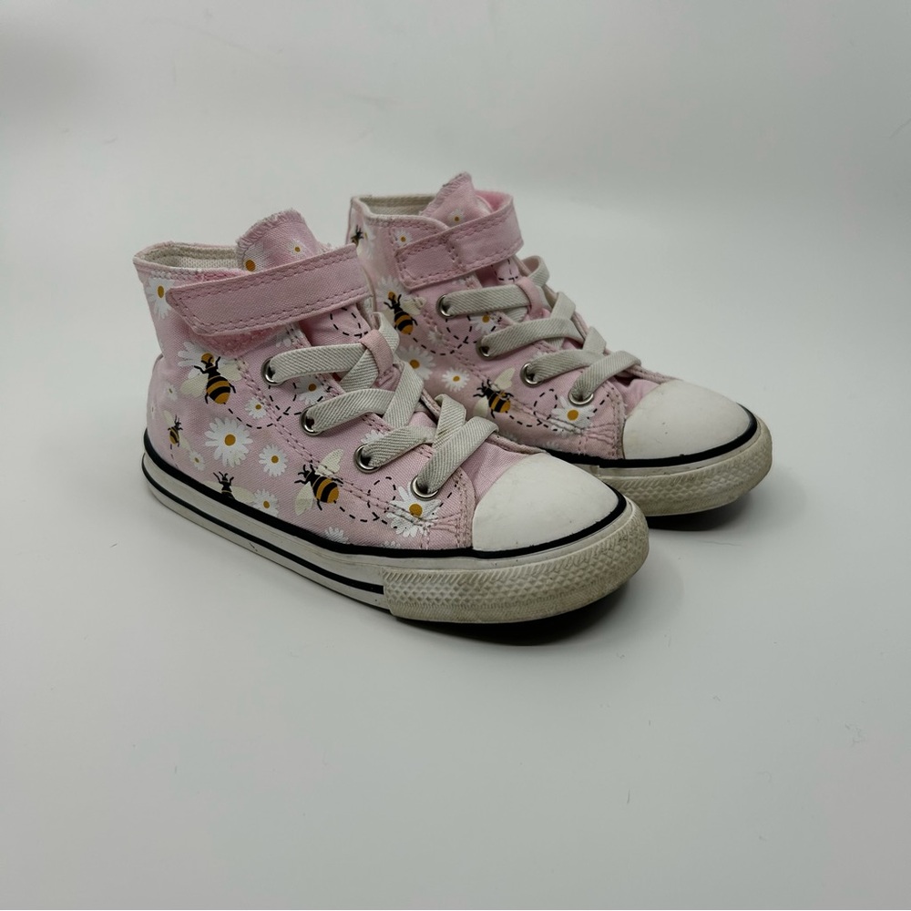 Kids Converse Size 10 Gently Used